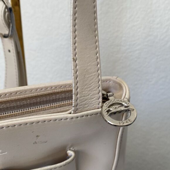 Vintage White Tan Longchamp Bag - Picture 4 of 13